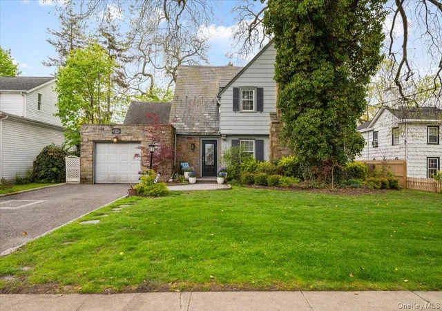 Photo 1 of Sale Pending at 421 Broadway, Lawrence, NY 11559 | MLS# 990333 | Listing updated on 2026-09-12