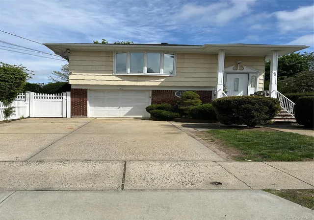 Photo 2 of Single family home for sale at 82 Bedford Rd, Hempstead, NY 11550 | MLS# 990342 | Listing updated on 2026-06-11