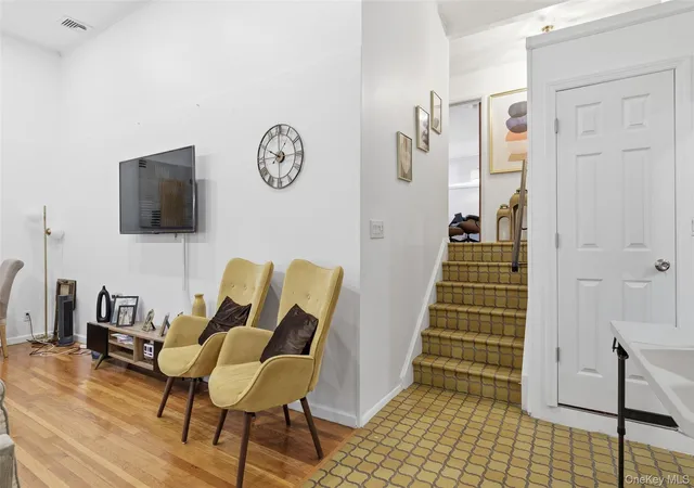 Photo 4 of Single family home for sale at 921 Edwards Blvd, Hempstead, NY 11580 | MLS# 990374 | Listing updated on 2026-08-16