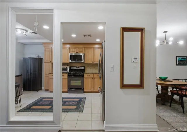Homes for sale in Greenburgh, NY | 217 Martling Ave, Greenburgh, NY 10591