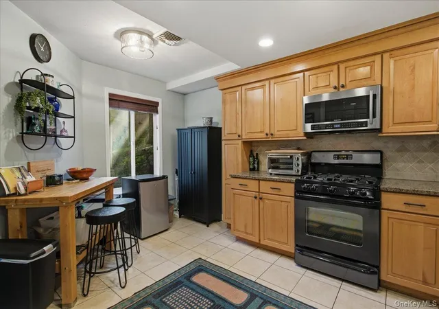 Homes for sale in Greenburgh, NY | 217 Martling Ave, Greenburgh, NY 10591
