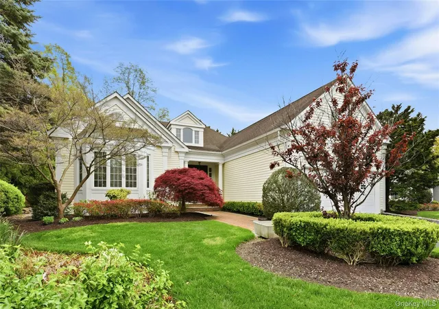 Photo 1 of Single family home for sale at 41 Evergreen Cir, North Hempstead, NY 11030 | MLS# 990416 | Listing updated on 2026-10-03