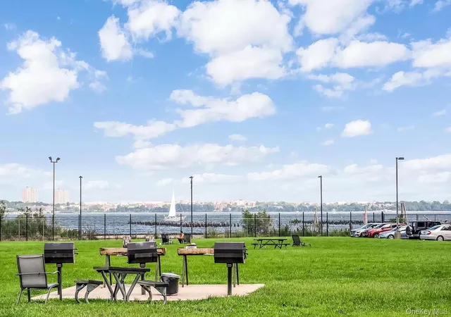2nd image of Bay Street Landing, New York, NY 10301