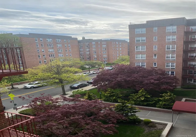 2nd image of 2 Sadore Ln, Yonkers, NY 10710