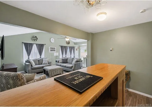 5th image of 1433 Manatuck Blvd, Bay Shore, NY 11706 | MLS# 990474
