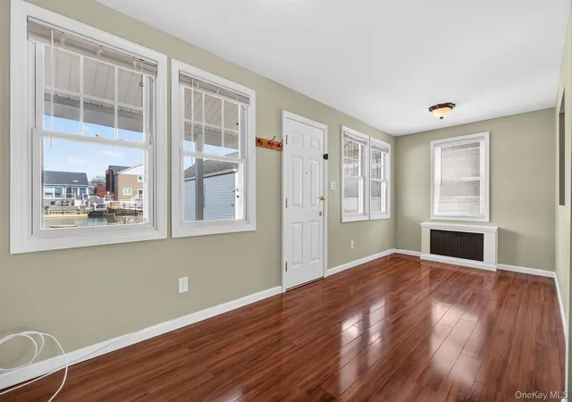 5th image of 69 Forest Ave, Oyster Bay, NY 11758 | MLS# 990494