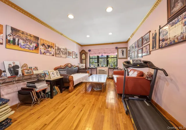 Photo 4 of House for sale at 240-43 69 Avenue, New York, NY 11362 | MLS# 990502 | Listing updated on 2026-09-14