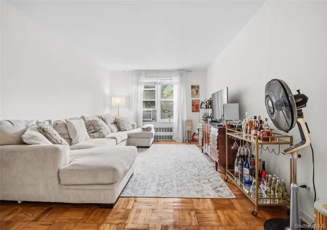 2nd image of 7510 Yellowstone Blvd #2H, Rego Park, NY 11374 | MLS# 990602