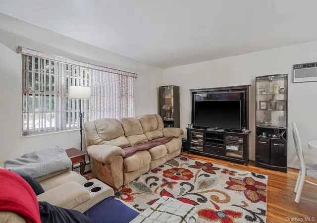 4th image of 2771 Pond Rd, Brookhaven, NY 11779 | MLS# 990628
