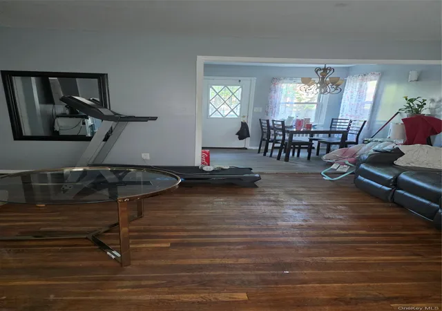 3rd image of 201 Benson Ave, Hempstead, NY 11003 | MLS# 990630