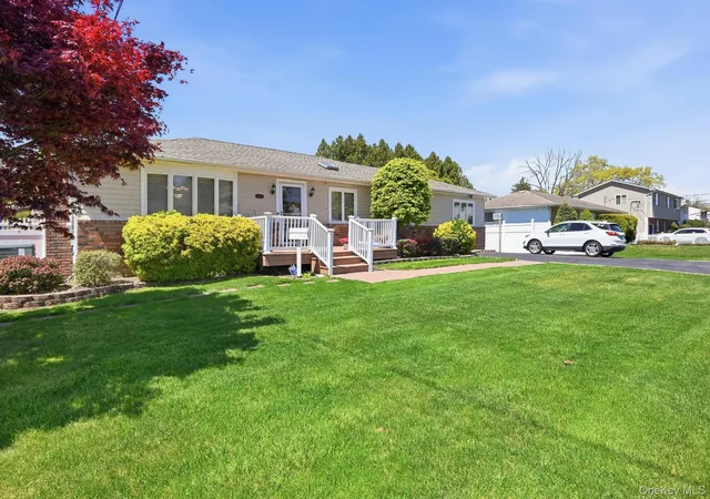 2nd image of 164 Eastwood Ave, Deer Park, NY 11729 | MLS# 990680