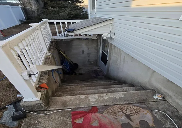 Photo 3 of Single family home for sale at 12 Carson St, Bethpage, NY 11714 | MLS# 990681 | Listing updated on 2026-04-28