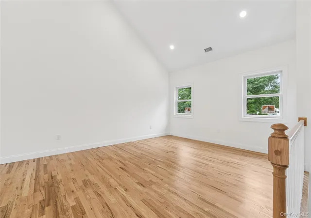 Photo 3 of Single family home for sale at 511 Walker Ave, Brookhaven, NY 11772 | MLS# 990695 | Listing updated on 2026-09-21