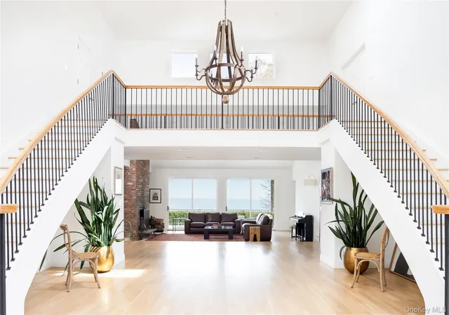 3rd image of 17 Sea Crest Dr, Huntington, NY 11743 | MLS# 990765