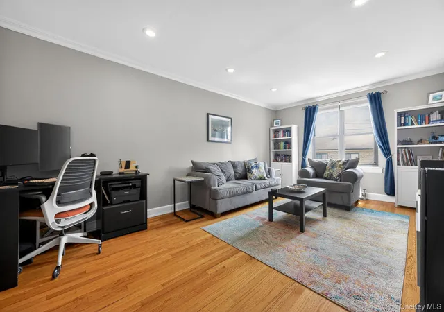 Homes for sale in Eastchester, NY | 240 Alpine Pl #4D, Eastchester, NY 10707 | MLS# 990766