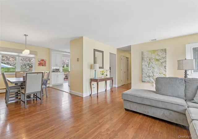 4th image of 59 Gaymore Rd, Brookhaven, NY 11776 | MLS# 990833