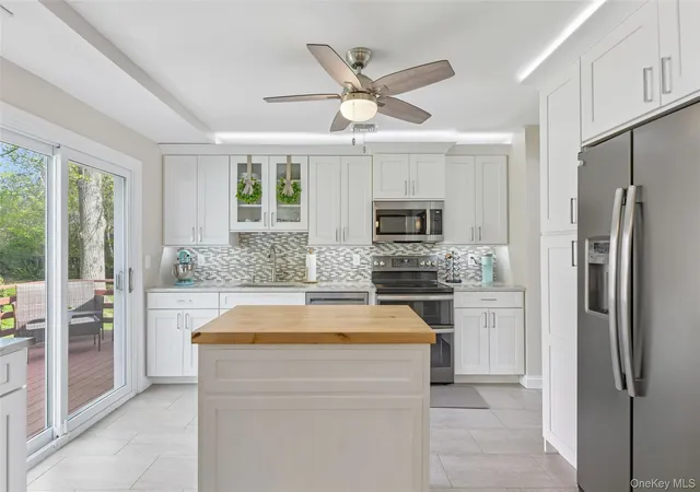 5th image of 59 Gaymore Rd, Brookhaven, NY 11776 | MLS# 990833
