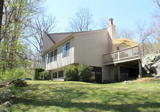 4th image of 11 Manor Dr, Lewisboro, NY 10526 | MLS# 990838