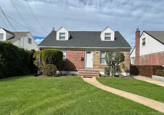 Photo 1 of Single family home for sale at 382 Old Country Rd, Hempstead, NY 11501 | MLS# 990886 | Listing updated on 2026-10-08
