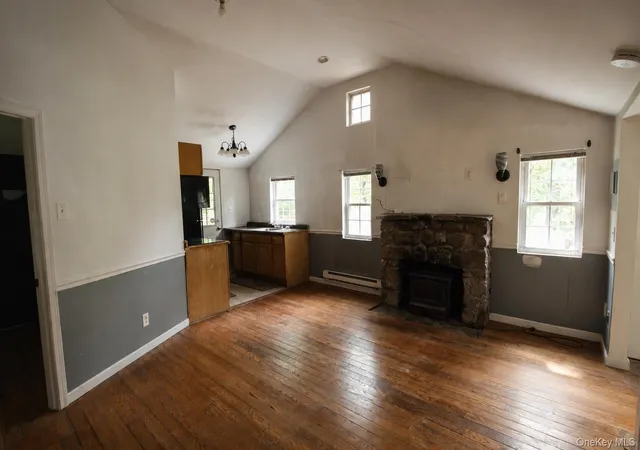 Photo 4 of Single family home for sale at 10 Lookout Trl, Blooming Grove, NY 10950 | MLS# 990914 | Listing updated on 2026-10-01