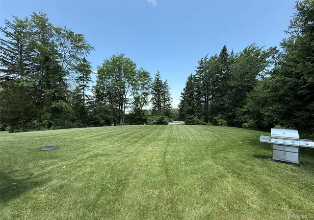 Photo 4 of Sale Pending at 91 Caties Way, East Fishkill, NY 12533 | MLS# 990918 | Listing updated on 2026-08-04