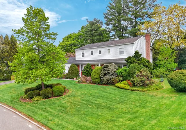 1st image of 58 Hummingbird Dr, Roslyn, NY 11576 | MLS# 990949