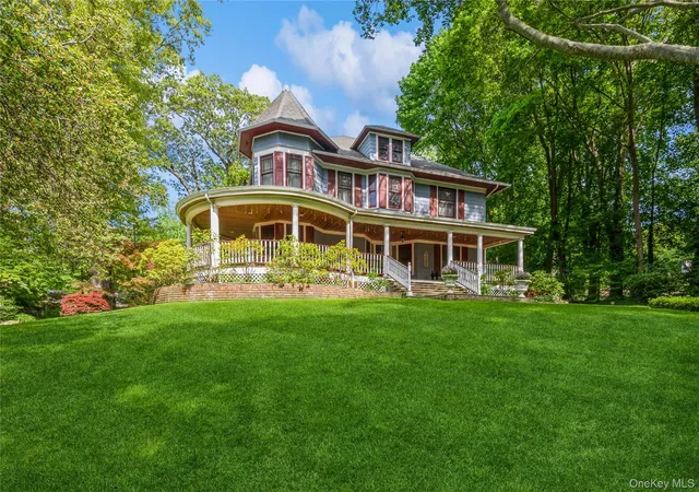 Photo 1 of Single family home for sale at 110 Red Spring Ln, Glen Cove, NY 11542 | MLS# 990965 | Listing updated on 2026-09-23