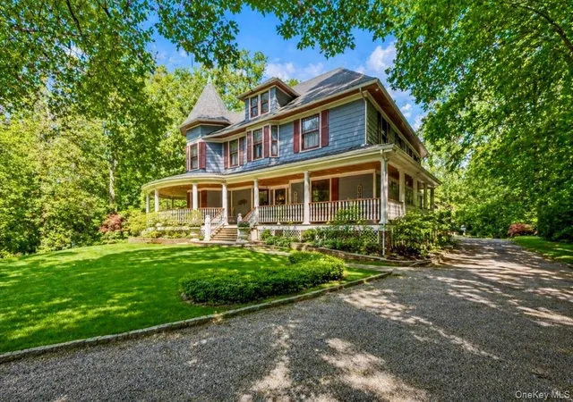 Photo 3 of Single family home for sale at 110 Red Spring Ln, Glen Cove, NY 11542 | MLS# 990965 | Listing updated on 2026-08-23