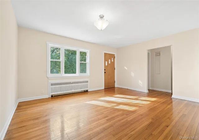 Photo 3 of Single family home for sale at 81 Midland, New York, NY 10308 | MLS# 990981 | Listing updated on 2026-09-23