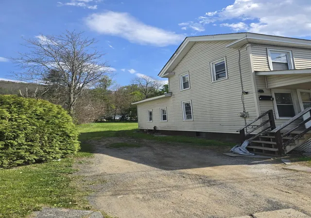 Homes for sale in Wawarsing, NY | 6 Broadhead St, Wawarsing, NY 12428 | MLS# 991076