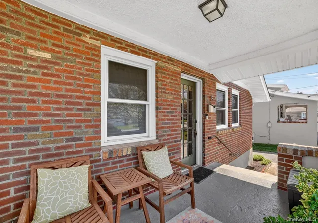 Homes for sale in Ossining, NY | 18 2Nd Ave, Ossining, NY 10562 | MLS# 991096