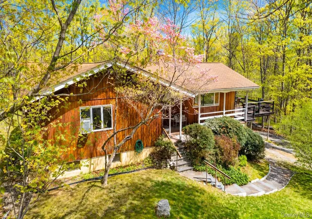 4th image of 86 Mount Airy Rd E, Croton On Hudson, NY 10520 | MLS# 991103