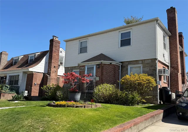 Photo 2 of Single family home for sale at 75 19 188th Street, New York, NY 11366 | MLS# 991125 | Listing updated on 2026-09-20