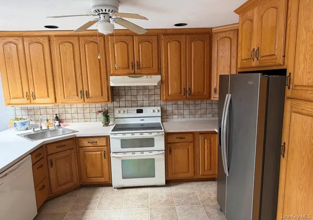Photo 4 of Sale Pending at 20 Harby Dr, Huntington, NY 11743 | MLS# 991175 | Listing updated on 2026-07-11