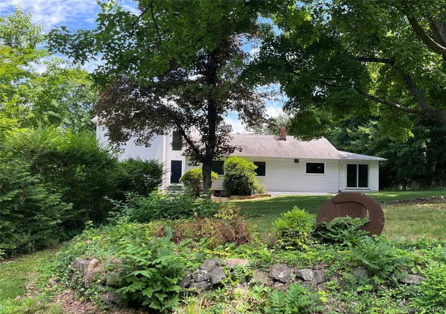 Homes for sale in Cortlandt, NY | 17 Montrose Station Rd, Cortlandt, NY 10548 | MLS# 991198