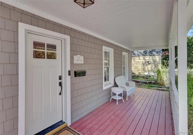 3rd image of 108 High St, Brookhaven, NY 11777 | MLS# 991204