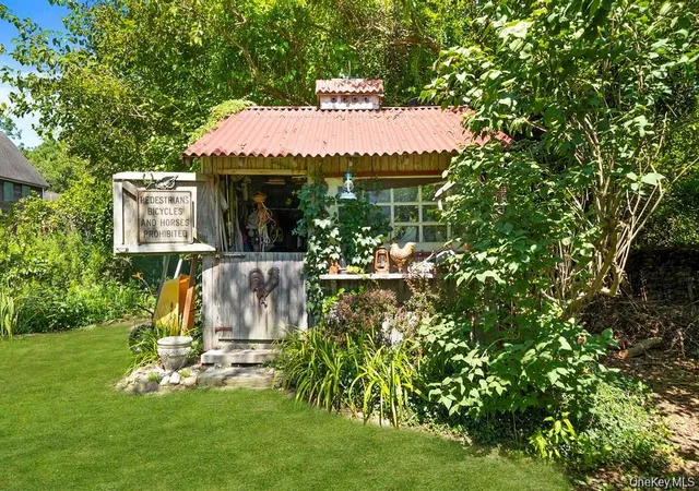 Photo 4 of Sale Pending at 146 Old Stump Rd, Brookhaven, NY 11719 | MLS# 991211 | Listing updated on 2026-08-14