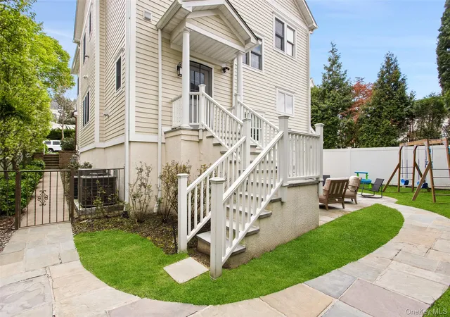 4th image of 51 Wallace St, Tuckahoe, NY 10707 | MLS# 991221