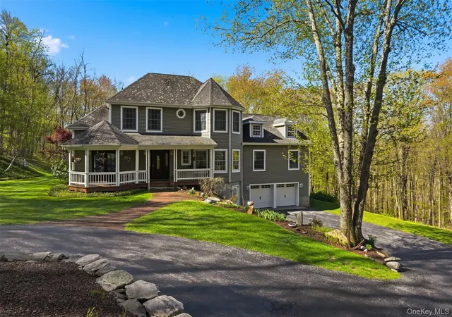 1st image of 17 Skyview Ln, Putnam Valley, NY 10541 | MLS# 991223
