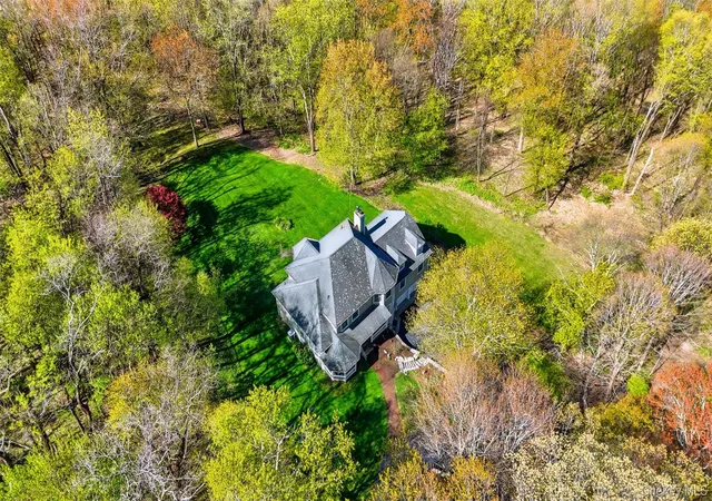 3rd image of 17 Skyview Ln, Putnam Valley, NY 10541 | MLS# 991223
