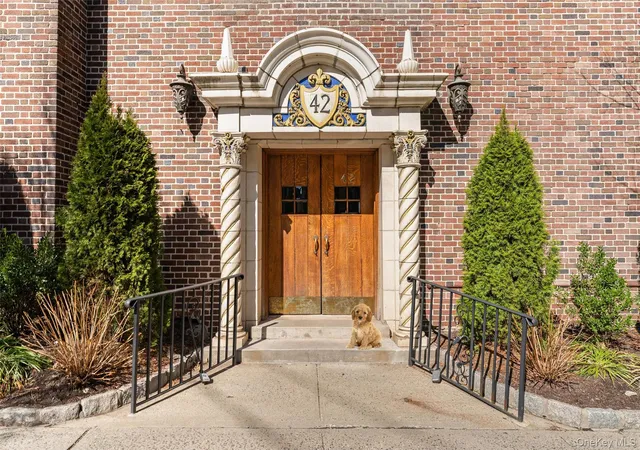 Photo 1 of Condo for sale at 42 Pondfield W #6D, Yonkers, NY 10708 | MLS# 991224 | Listing updated on 2026-09-13