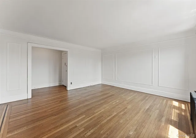 Photo 4 of House for sale at 42 Pondfield W #6D, Yonkers, NY 10708 | MLS# 991224 | Listing updated on 2026-10-04