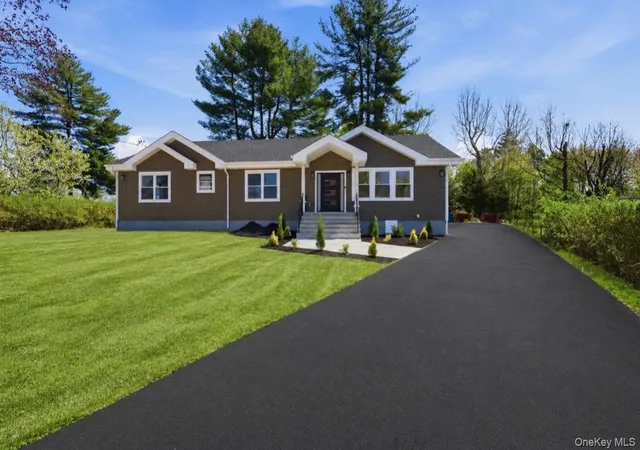 Homes for sale in Yorktown, NY | 2800 Sarles Dr, Yorktown, NY 10598 | MLS# 991229