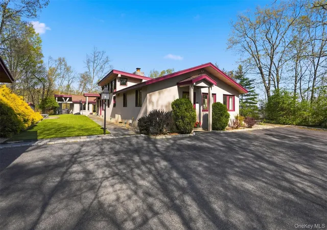 Photo 3 of Sale Pending at 7 Marron Ln, New Paltz, NY 12561 | MLS# 991243 | Listing updated on 2026-07-24