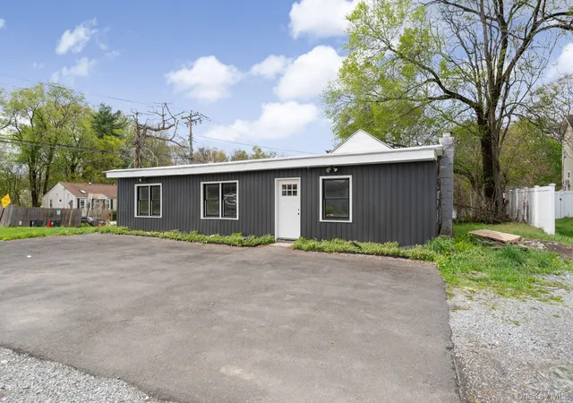 3rd image of 637 Violet Ave, Hyde Park, NY 12538 | MLS# 991373