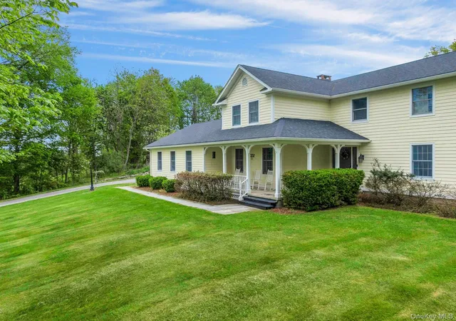 Homes for sale in Blooming Grove, NY | 97 Moffat Rd, Blooming Grove, NY 10992 | MLS# 991397