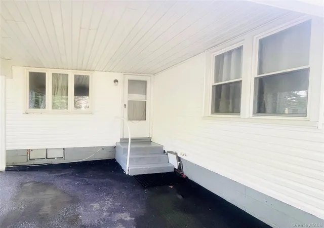 Photo 3 of Single family home for sale at 66 Corbin Ave, Shirley, NY 11967 | MLS# 991406 | Listing updated on 2026-09-30