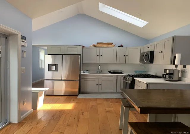 Photo 3 of Single family home for sale at 10019 Avenue N, Brooklyn, NY 11236 | MLS# 991451 | Listing updated on 2026-04-29
