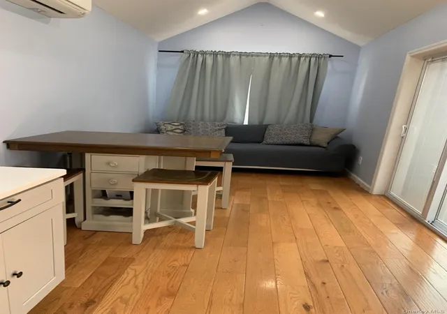 Photo 4 of Single family home for sale at 10019 Avenue N, Brooklyn, NY 11236 | MLS# 991451 | Listing updated on 2026-04-29