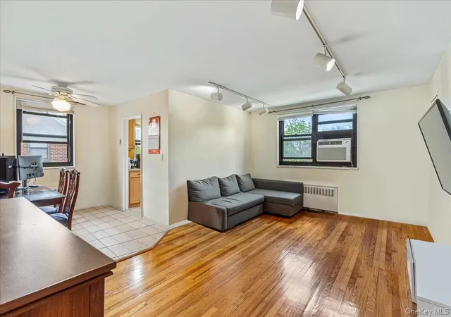 2nd image of 160 10 Cross Island Pkwy #6-178, Whitestone, NY 11357 | MLS# 991470